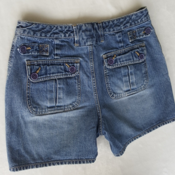 FADED GLORY ♡ Super Sweet Vintage Distressed Double Button Flap Jean Shorts 10 - Picture 8 of 12